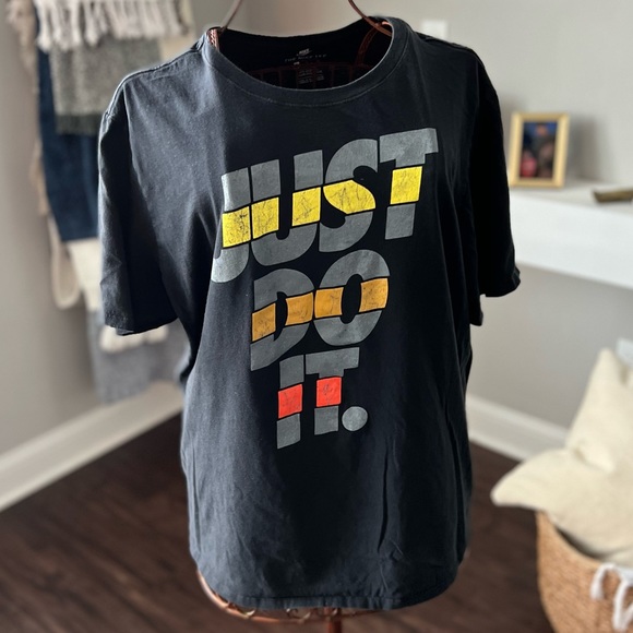 Men’s Nike Black Short Sleeve Tee Just Do It Size Extra Large - Picture 2 of 12
